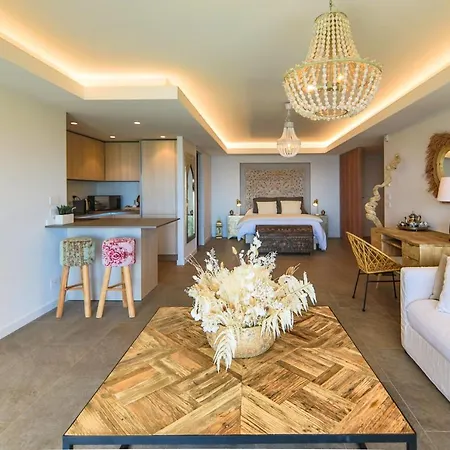 Logement Dans Prestigieuse Maison D'architecte Apartment Eze