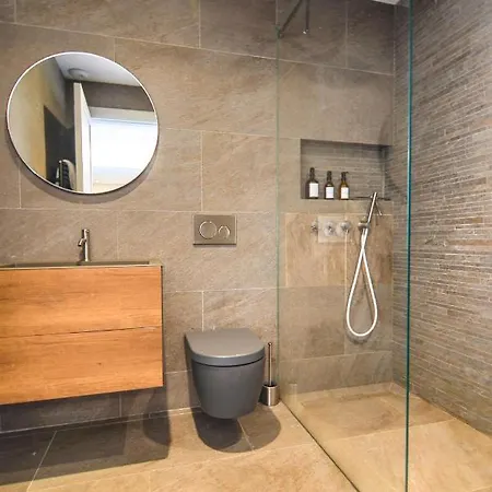 아파트 Logement Dans Prestigieuse Maison D'architecte *